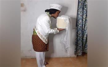 رجل إندونيسي يعقد قرانه على آلة «طباخة الأرز» ويثير جدلا على مواقع التواصل
