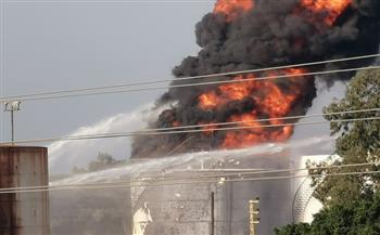 اندلاع حريق هائل قرب منشآت نفطية في لبنان (فيديو)