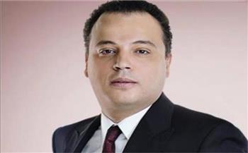 تامر عبد المنعم يفتح النار على نجوم مسرح مصر