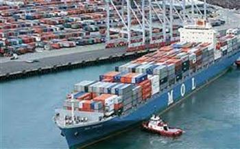 تداول 28 سفينة حاويات وبضائع بميناء دمياط خلال 24 ساعة