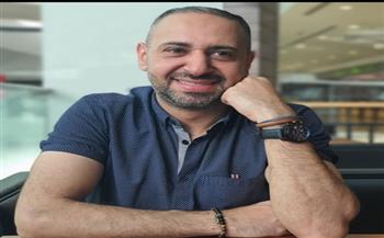 روائي مصري يتنبأ بتوقف منصات التواصل في أحدث أعماله