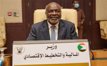 وزير المالية السوداني يشيد بالعلاقات القوية مع الامارات