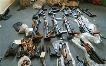 القبض على 14 متهمًا بحوزتهم 17 قطعة سلاح ناري بساحل سليم