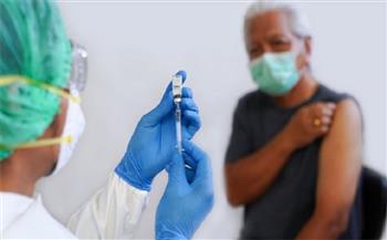 اللجنة الوطنية للقاح كورونا بلبنان توصي بمنح جرعة ثالثة لضعاف المناعة وكبار السن