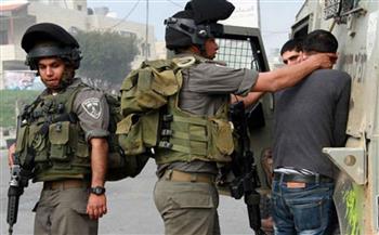 الاحتلال الإسرائيلي يعتقل 12 فلسطينيًا في الضفة الغربية