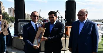 وزير الرياضة يطلق شارة تحرك سفينة النيل للشباب العربي بمشاركة 13 دولة