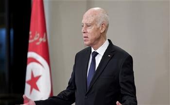 "الخليج" الإماراتية : الرئيس التونسي نسف قواعد اللعبة القديمة في تشكيل الحكومات
