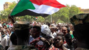 الخرطوم: الآلاف يتظاهرون تأييدا للجيش السوداني