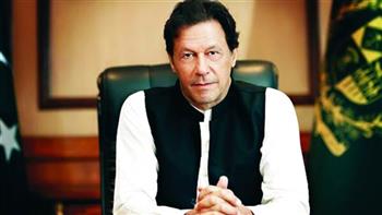 وزير الداخلية الباكستاني ردا على المعارضة: عمران خان باقِ في منصبه