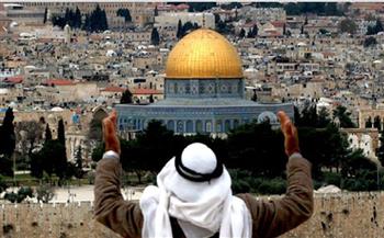 وزير شؤون القدس يُحذر من مخطط شمولي لتغيير الواقع الجغرافي في المدينة المحتلة