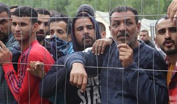 العراق يطالب الصليب الأحمر البولندي بالوصول إلى العراقيين العالقين على الحدود
