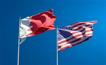 البحرين وأمريكا تبحثان سبل تعزيز العلاقات الثنائية بالمجال العسكري