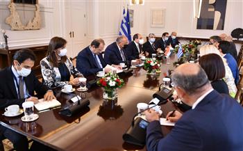الرئيس يصل مقر انعقاد القمة الثلاثية بين مصر واليونان وقبرص