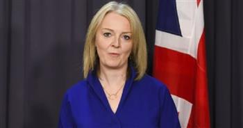 وزيرة الخارجية البريطانية تجري اتصالاً هاتفياً مع نظيرها الجنوب أفريقي