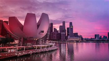 سنغافورة تحث مواطنيها بالتحلي بالصبر حيال إعادة الفتح مرة أخرى