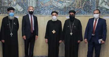 السفير السويدى بالقاهرة يزور الكنيسة المرقسية بالإسكندرية