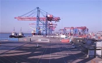 "اقتصادية القناة": تداول 20 سفينة بموانئ بورسعيد