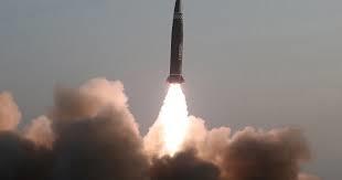 كوريا الشمالية تعلن إطلاق نوع جديد من الصواريخ الباليستية بنجاح
