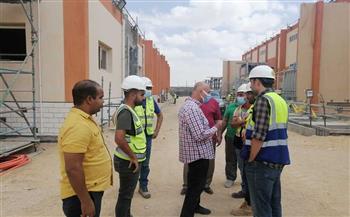مسئولو العاشر من رمضان يتفقدون تجهيز محطة كهرباء (S13) للمطورين الجنوبية