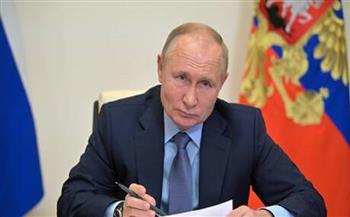 الرئيس الروسي يوجه الحكومة بدعم قطاع الأعمال المتضرر من "كورونا"