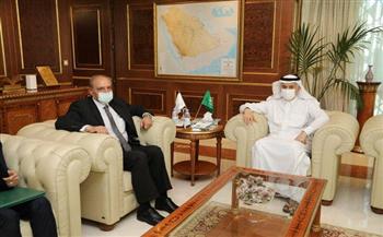 السفير المصري يلتقي وزير البيئة والمياه والزراعة السعودي