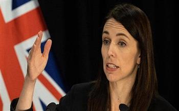 رئيسة وزراء نيوزيلندا تواصل مؤتمرا صحفيا مباشرا برغم وقوع زلزال