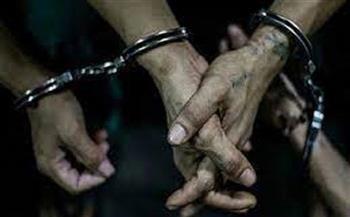 ضبط شخصين لإتجارهما في المخدرات في كفر صقر 