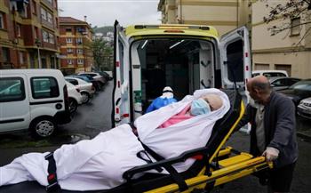 بريطانيا تسجل 180 حالة وفاة جديدة و49298 إصابة بكورونا
