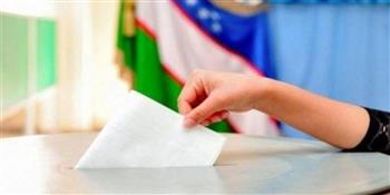 الناخبون الأوزبك يتوافدون إلي مراكز الاقتراع للتوصيت في الانتخابات الرئاسية في أوزبكستان