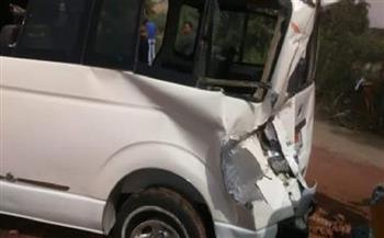إصابة 4 أشخاص في تصادم سيارتين بدار السلام "سوهاج"