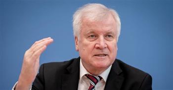 وزير الداخلية الألماني يتعهد ببذل مزيد من الجهود الأمنية على الحدود مع بولندا