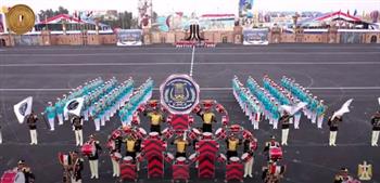 الرئيس السيسي يشهد عرض الفرق الموسيقية بحفل تخرج الكليات العسكرية 
