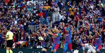 برشلونة يواجه بوكا جونيورز في كأس مارادونا بالسعودية ديسمبر المقبل