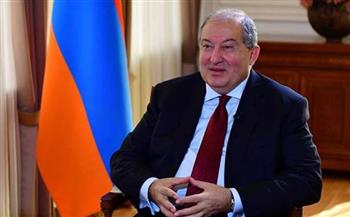 رئيس أرمينيا يبدأ زيارة عمل تاريخية للسعودية