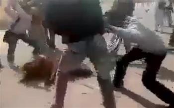 لقطات مروعة لمحاولة الإمساك بخنزير بري اقتحم جامعة في الجزائر (فيديو)
