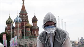 مسؤولة روسية : تطعيم 67.8٪ من الروس بالجرعة الأولى من لقاح كورونا