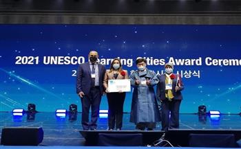 سفير مصر في كوريا الجنوبية يشارك في حفل تسليم جوائز اليونسكو لمدن التعلم