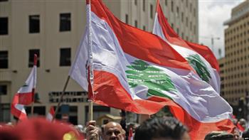 صحيفة سعودية : الأزمات التي يعيشها اللبنانيون تكاد لا تنتهي