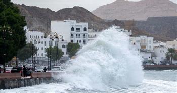 فقدان 5 صيادين جراء إعصار "شاهين" الذي اجتاح جنوب شرق إيران