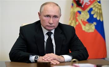 بوتين يدعو مجموعة العشرين للاعتراف المتبادل بشهادات تطعيم كورونا