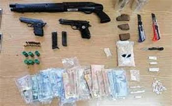 ضبط 19 تاجر مخدرات وأسلحة نارية في حملة أمنية بالجيزة