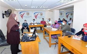 جامعة سوهاج تنظم دورة تدريبية لتأهيل العاملين بالمكتبات