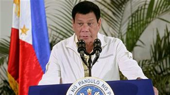 الرئيس الفلبيني: نأمل بتحصين نصف السكان ضد كورونا بحلول نهاية العام