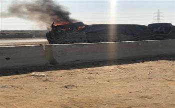 بالفيديو والصور.. انفجار سيارة بطريق القاهره السويس الصحراوي