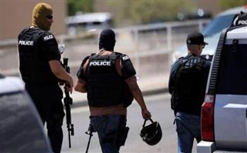 الشرطة الأمريكية تقبض على مشتبه به في إطلاق نار بإحدى مدارس ولاية تكساس
