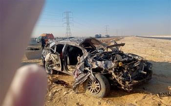 مصرع 8 أشخاص بينهم جنين في انقلاب سيارة بالطريق الصحراوي الشرقي (صور) 