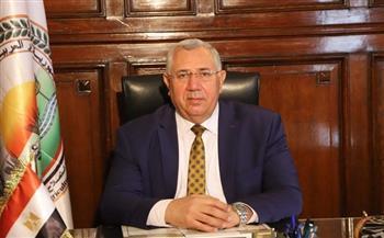  وزير الزراعة يعلن موافقة الإمارات على استيراد الدواجن المصرية المصنعة ومنتجاتها 