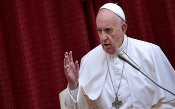 البابا فرنسيس يدعو لتحويل أموال السلاح للطعام واللقاحات
