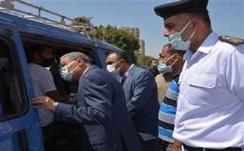 محافظ المنيا يتابع سير العمل بمواقف السيارات بعد أسعار البنزين الجديدة