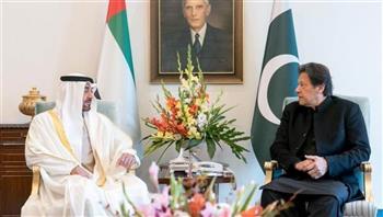 رئيس وزراء الإمارات يبحث ورئيس باكستان تعزيز التعاون المشترك